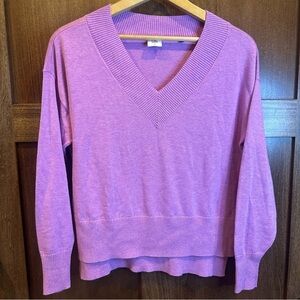 CAbi Women's V-Neck Sweater in Lavender